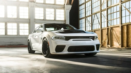 닷지, 2030년 이전 HEMI V8 장착 차저 복귀 예고…최대 700마력 이상