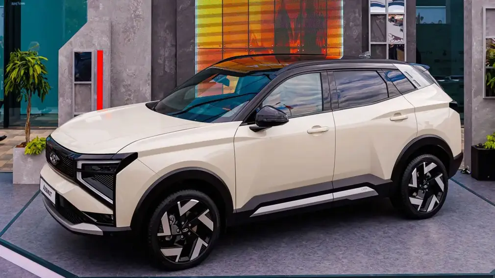 Прорыв года: кроссовер Lada Azimut готовится покорять российские дороги