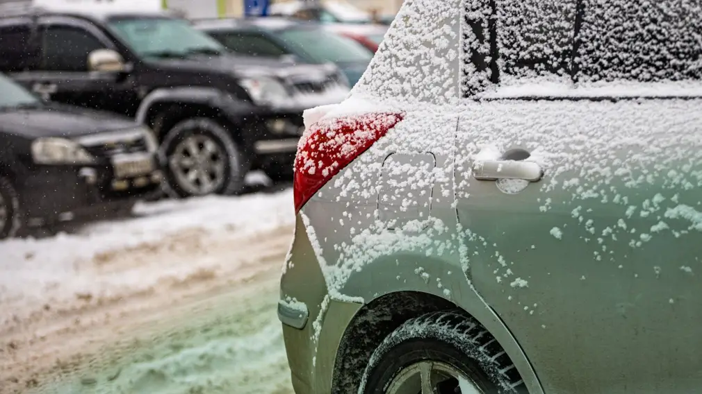 Опытные водители паркуются &laquo;задом&raquo;: в чём реальная выгода