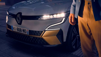 В России стал доступен Renault Megane E-Tech EV60: известны цены
