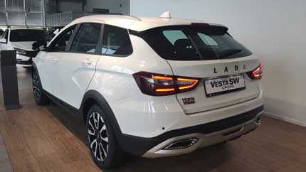 АвтоВАЗ сообщил о достаточном количестве автомобилей LADA Vesta у дилеров