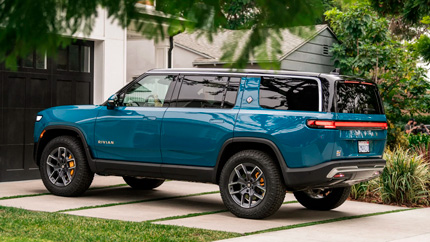 В РФ начались продажи 764-сильного электровнедорожника Rivian R1S