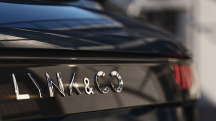 В России появились в продаже китайские кроссоверы Lynk & Co 01