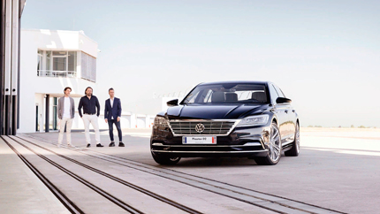 Компания Volkswagen впервые показала концепт второго поколения Phaeton, который не пустили в серию