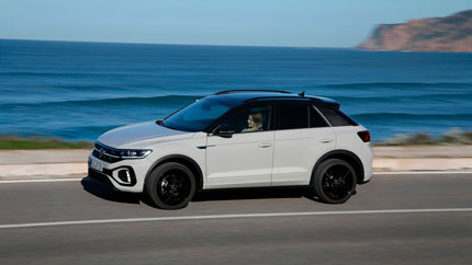 В Россию привезен новый кроссовер Volkswagen T-Roc
