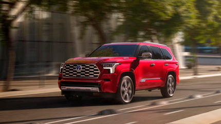В РФ начали продавать большой внедорожник Toyota Sequoia