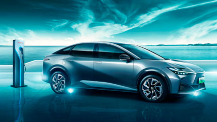 Электрическая Toyota bZ3 по цене «Камри» появилась в России
