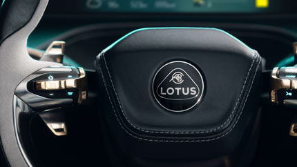 Lotus назвал дату дебюта нового электроседана Emeya