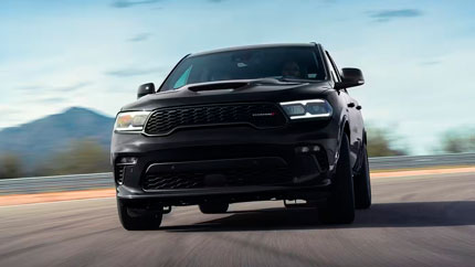 В России начались продажи роскошного кроссовера Dodge Durango