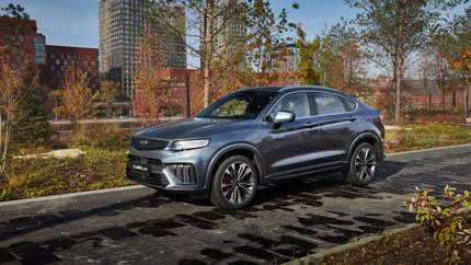 Российская Geely Tugella получит новый двигатель и станет дешевле