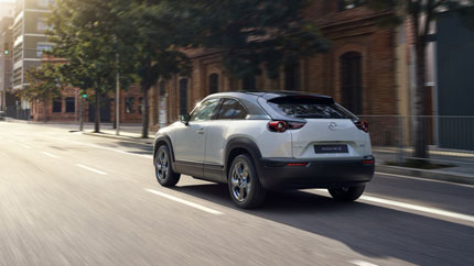 MAZDA представит кроссовер MAZDA MX-30 R-EV с роторным двигателем