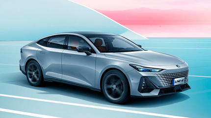 Лифтбек Changan Uni-V назван конкурентом Skoda Octavia