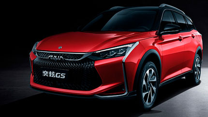 В РФ привезли аналог LADA Largus из Китая