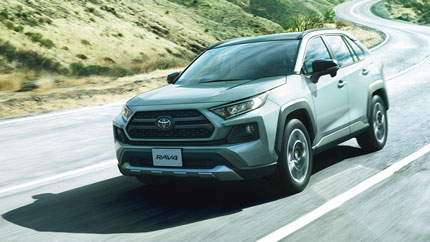 В Казахстан решили завозить Toyota RAV4 из Японии