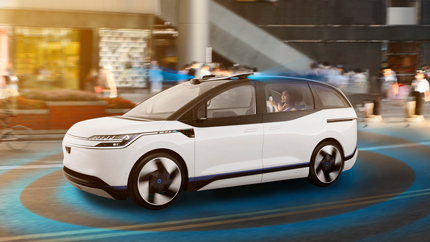 Компания BAIDU представила новый беспилотный автомобиль APOLLO RT6 новой генерации