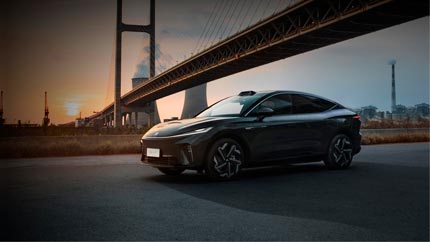 В России начали продавать стильное китайское кросс-купе по цене Geely Tugella