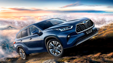 В Россию привезли Toyota Highlander из Китая
