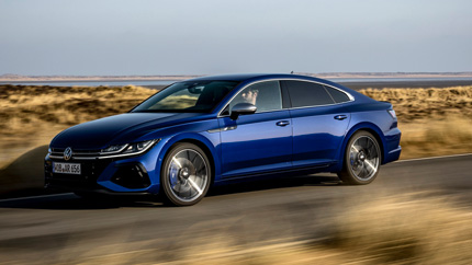 В России начали продавать мощные лифтбеки Volkswagen Arteon R