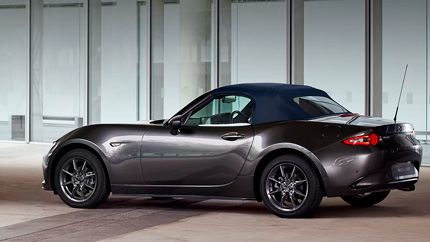 В Великобритании выпустили ограниченную спецверсию Mazda MX-5 Kizuna