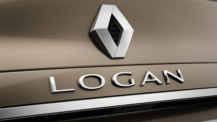 Стало известно, сколько стоят одни из последних новых седанов Renault Logan в РФ
