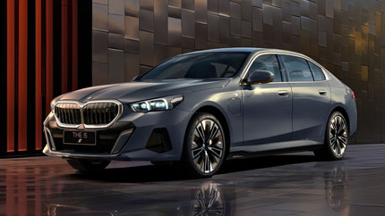 Представлена новая BMW 5-й серии для китайского авторынка