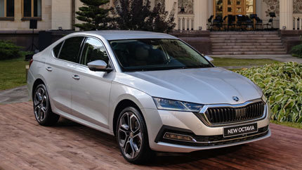 В Россию привезли новую Skoda Octavia без пробега