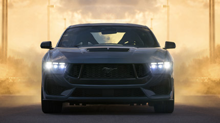 Первый Ford Mustang GT 2024 года ушел с молотка за 490 тыс. долларов