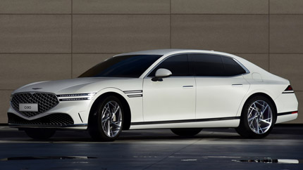 В России начали продавать роскошные седаны Genesis G90