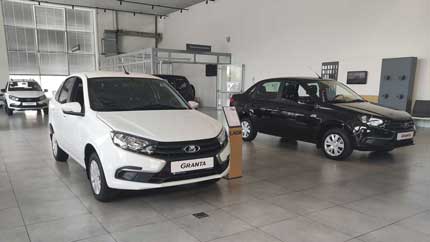 Названы реальные цены автомобилей LADA в салонах