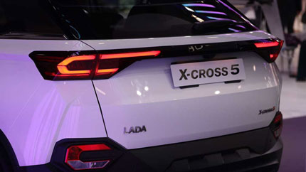Названы сроки начала продаж кроссовера LADA X-Cross 5