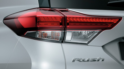 Toyota Rush из Индонезии появился на российском рынке