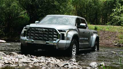 Новая Toyota Tundra получила в РФ экстремальную версию AT37 от Arctic Trucks