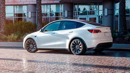 Бренд TESLA задерживает поставки электрокроссоверов TESLA MODEL Y из Германии