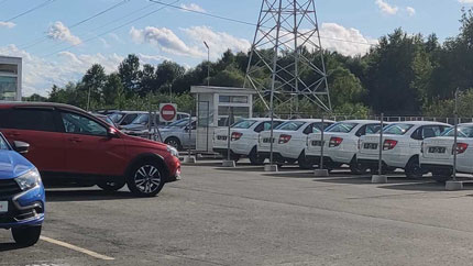 Продажи новых легковых авто в РФ в июне выросли в 2,5 раза
