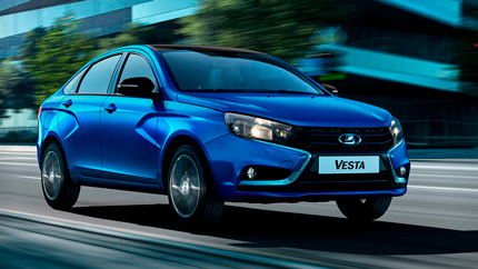 В Сети сравнили стоимость оптики обновленной и уходящей версий LADA VESTA