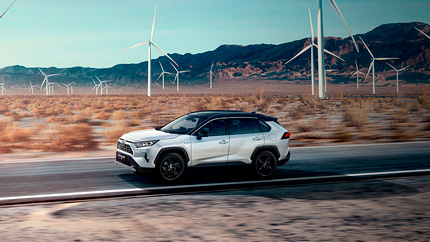 В России сильно упала стоимость новых Toyota RAV4