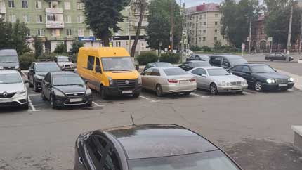 В Минпромторге пообещали следить за ценами на российские автомобили