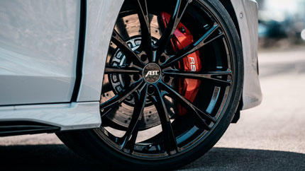 Тюнинг-ателье ABT представило доработанную Audi RS 3