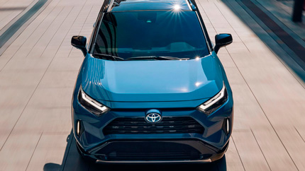 В России появился кроссовер Toyota RAV4 из Канады