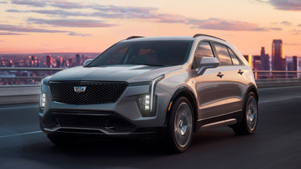 В России появились обновленные роскошные кроссоверы Cadillac XT4