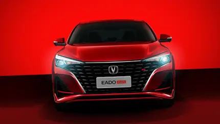 Стало известно, на сколько подорожал китайский седан Changan Eado Plus в РФ за год