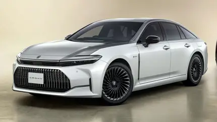 Toyota представила эксклюзивные версии Crown: модель бросает вызов Maybach