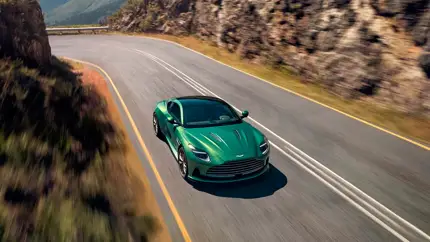 Взрывной дуэт Aston Martin: DB12 S и Valhalla AMR обещают разорвать Нюрбургринг пополам