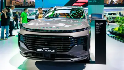 Официальные дилеры продают фантомные автомобили: россиянам надо насторожиться