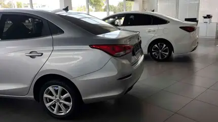 Российский авторынок в 2025 году: эксперт прогнозирует спад продаж на треть