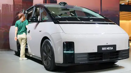 Li Auto Mega Ultra 2025: в продаже у российских дилеров