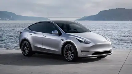 Компания Tesla вновь начала отзывную кампанию: причиной стало рулевое управление