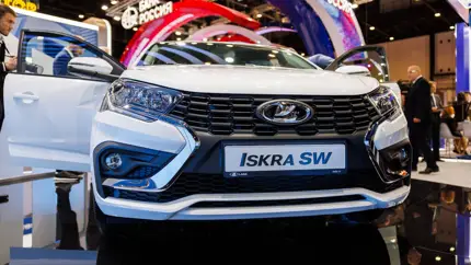 И всё-таки она нужна: россияне бросились скупать LADA Iskra в апреле