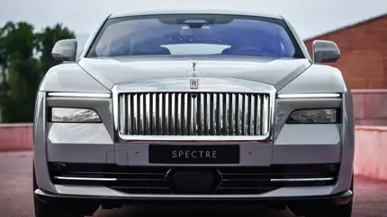 Авторынок падает, но люкс процветает: итоги первой половины 2025 года