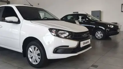 Названы 10 популярных автомобилей российского производства